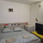 Gara De Nord-banat-4-you Hostel