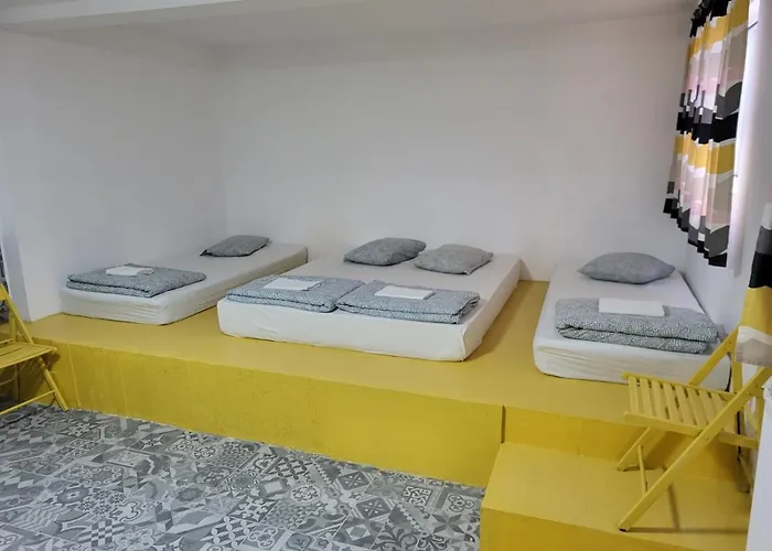 Gara De Nord-banat-4-you Hostel *