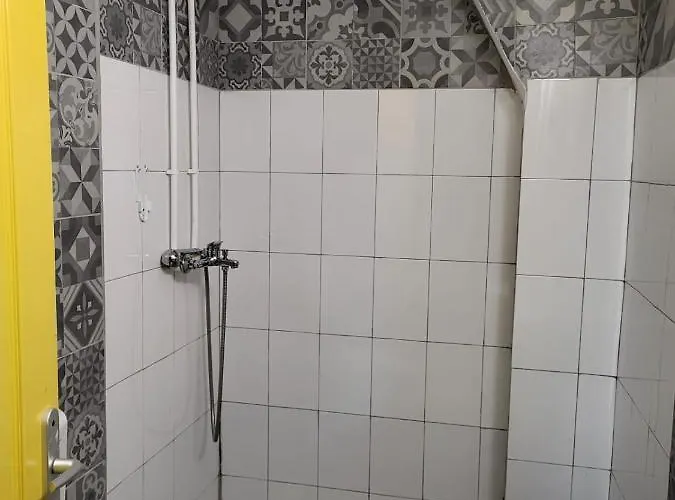 Albergue Gara De Nord-banat-4-you